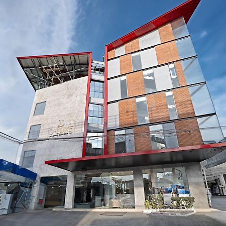 D-Luxe Hotel Kochi Eksteriør bilde