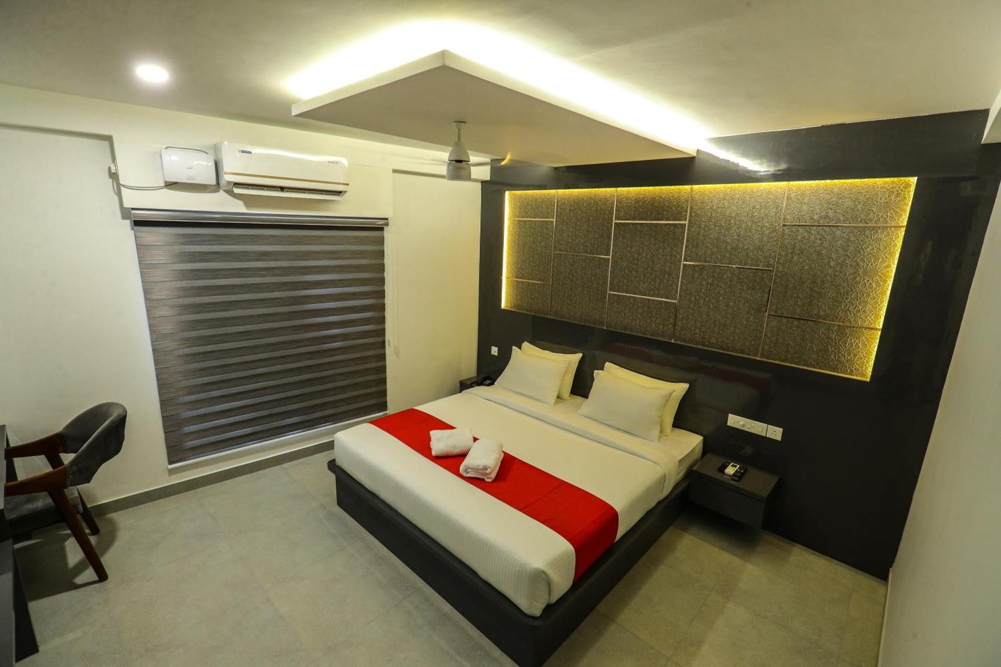 D-Luxe Hotel Kochi Eksteriør bilde