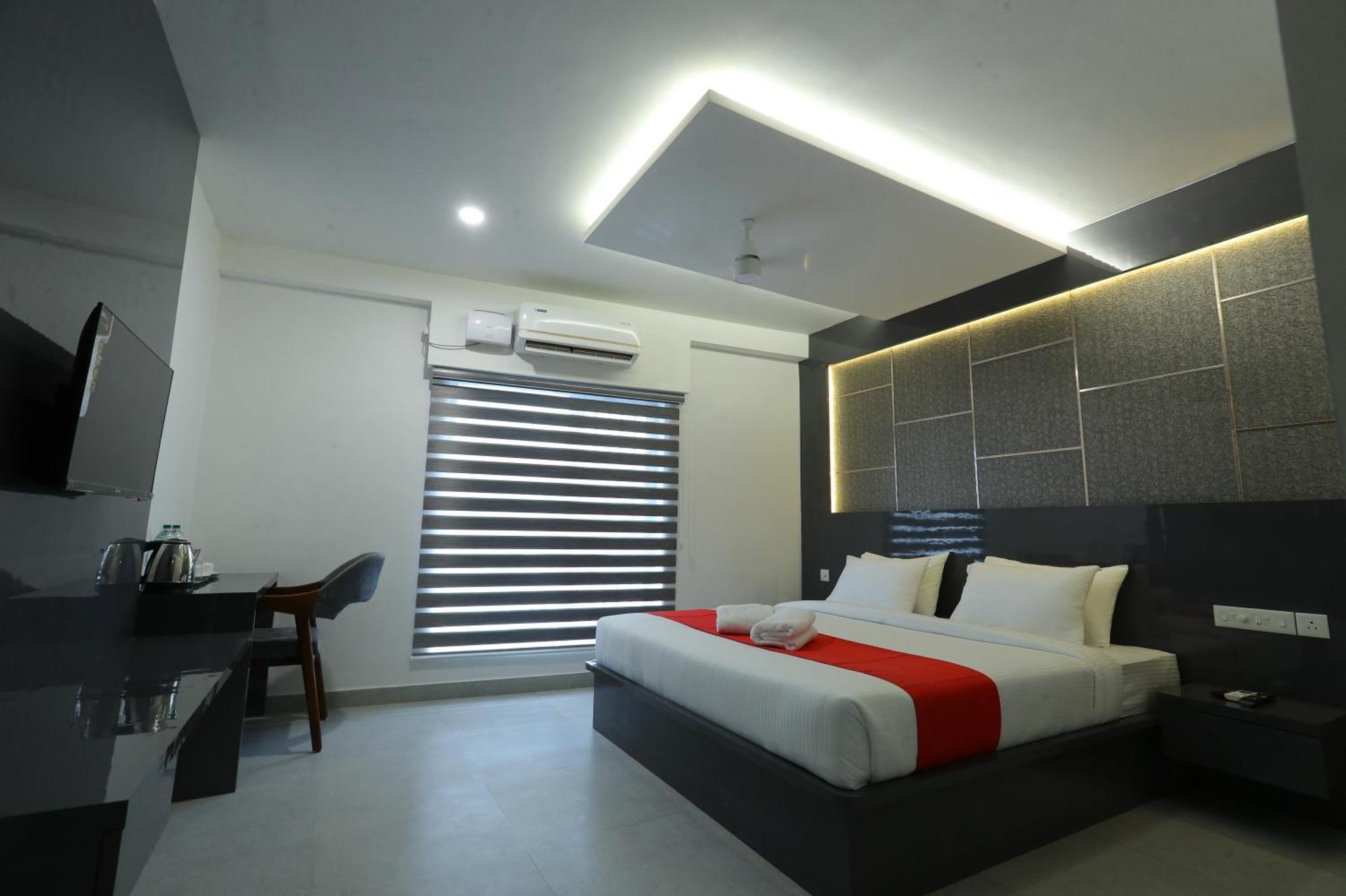 D-Luxe Hotel Kochi Eksteriør bilde
